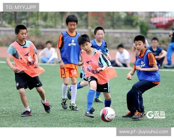 老挝足球新星助力中国足球崛起 小将展现国际赛场潜力与拼搏精神